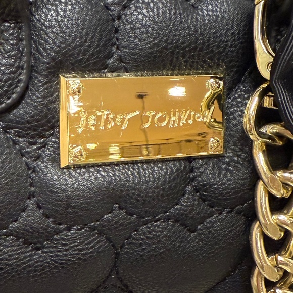 BETSEY JOHNSON Be Mine Mini Crossbody Handbag Black Quilted Hearts Bow & Charm - Picture 2 of 16